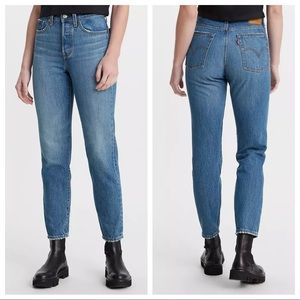Levi’s Premium Wedgie Ankle Straight Leg High Waist Jeans, size 29